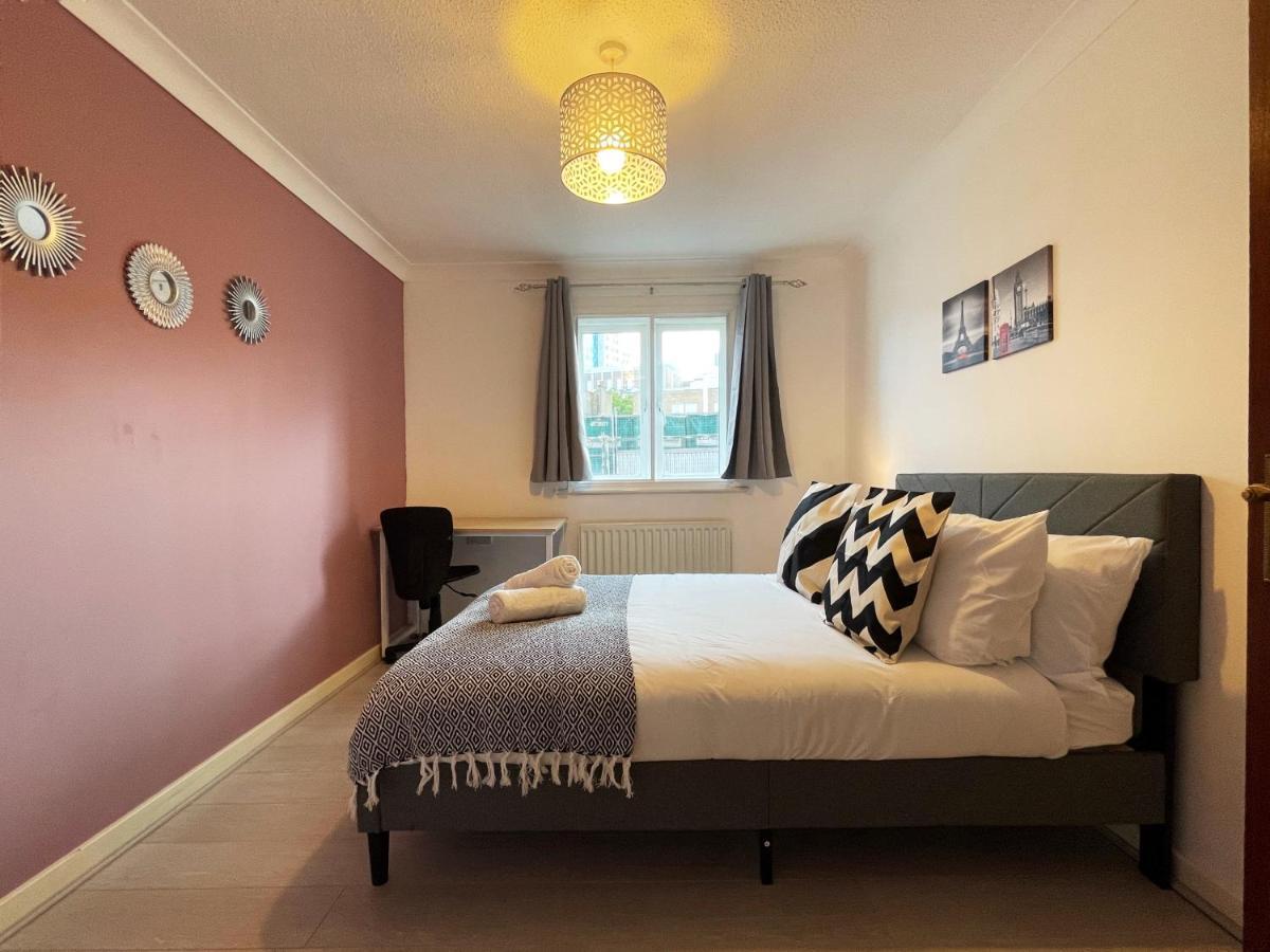 Jessica'S Place At Whitechapel London Luaran gambar